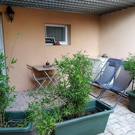 Studio Meuble Independant Tout Confort Classe 2** Aubenas Exterior foto